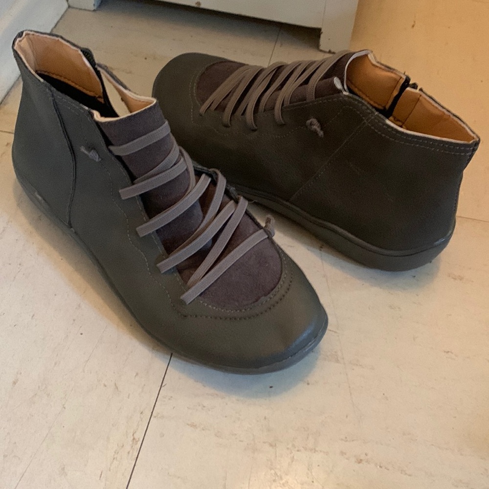 Gray booties